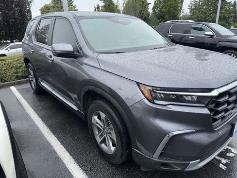 Used 2024 Honda Pilot EX-L image 2