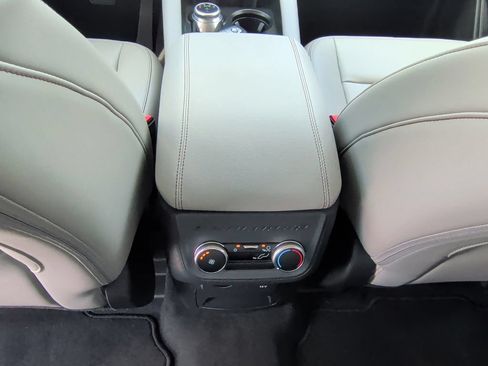 New 2026 Ford Explorer Active w/ Active Comfort Package RWD image 36