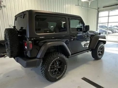 Used 2022 Jeep Wrangler Willys image 3