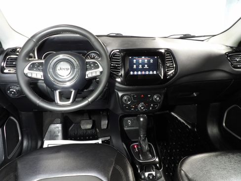 Used 2021 Jeep Compass Latitude FWD image 13