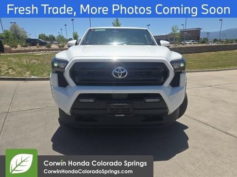Used 2025 Toyota Tacoma SR5 AWD/4WD image 2