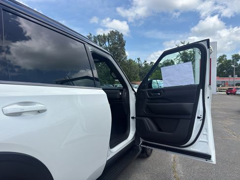 New 2026 Nissan Armada PRO-4X AWD/4WD image 21