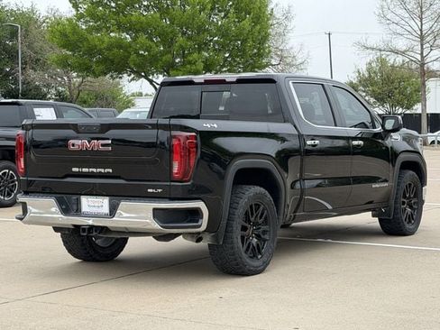 Used 2022 GMC Sierra 1500 SLT AWD/4WD image 4