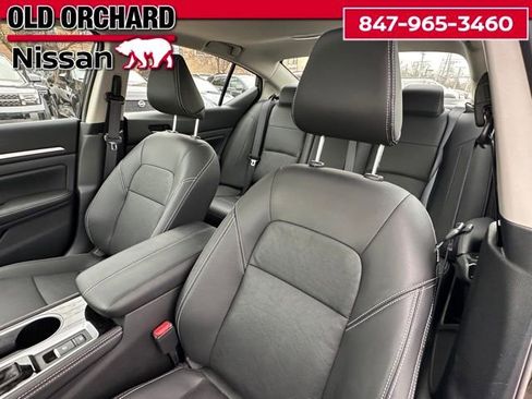 Used 2025 Nissan Altima 2.5 SL image 12