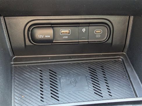 Used 2023 Kia Sportage EX image 23