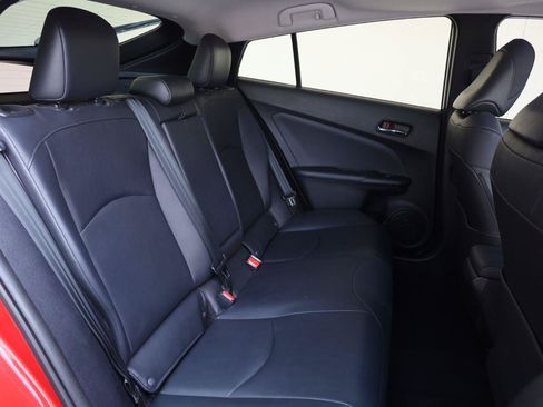 Used 2018 Toyota Prius Four w/ Advanced Technology Package FWD image 25