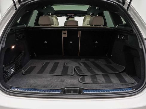 Used 2025 Mercedes-Benz GLC 300 image 29