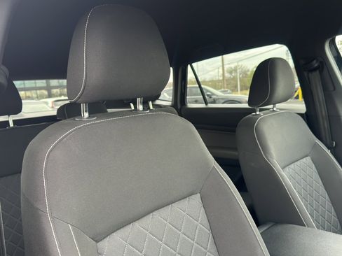 Used 2021 Volkswagen Atlas Cross Sport S image 24