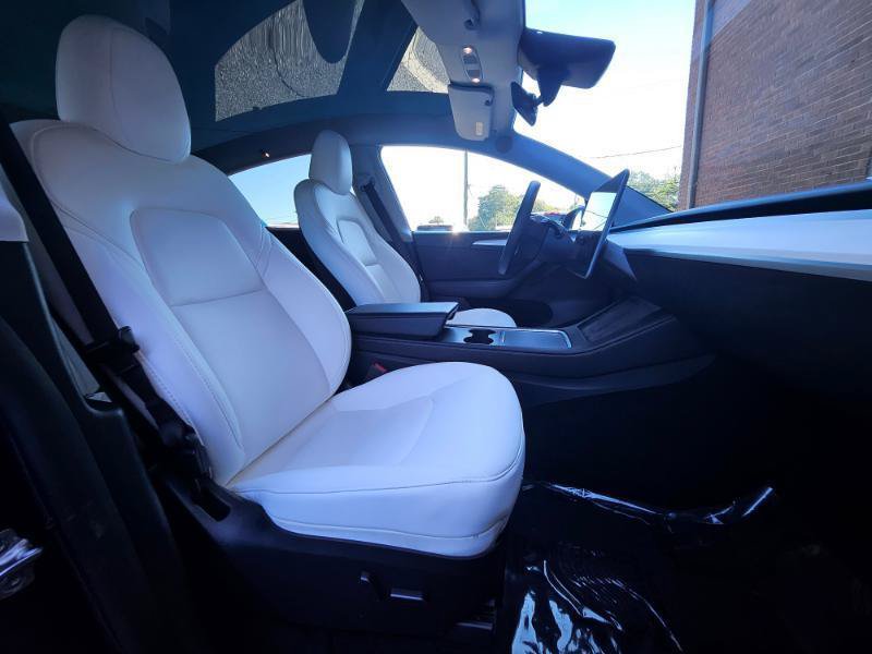 Used 2023 Tesla Model Y Long Range AWD/4WD image 60