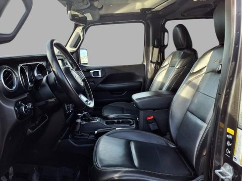 Certified 2020 Jeep Wrangler Unlimited Sahara image 22