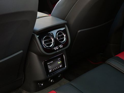 Used 2022 Bentley Bentayga S image 19