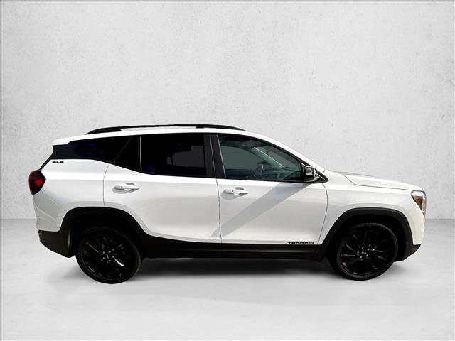 Used 2024 GMC Terrain SLE w/ Elevation Edition AWD/4WD image 5