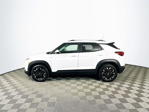 Used 2021 Chevrolet TrailBlazer LT w/ Premium Seating Package image 7