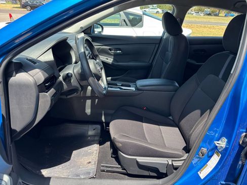 Used 2025 Nissan Sentra SV FWD image 20