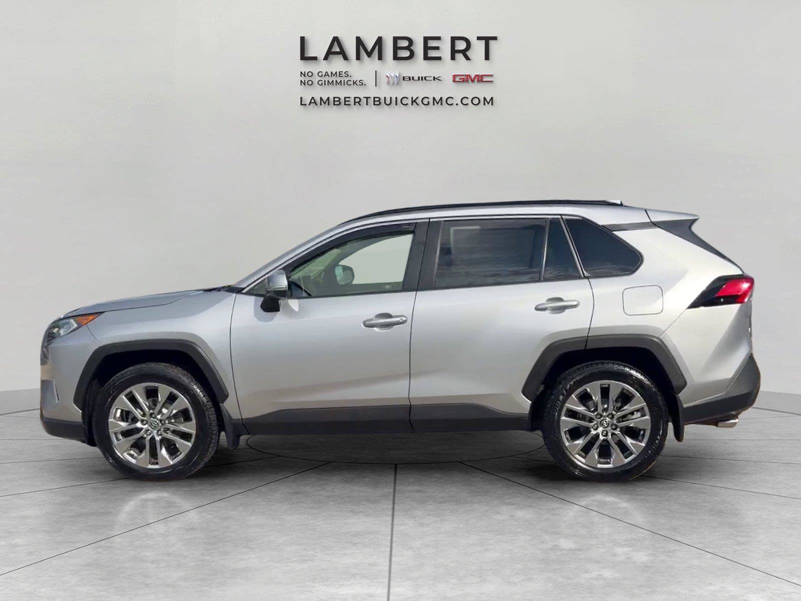 Used 2020 Toyota RAV4 XLE Premium AWD/4WD image 2