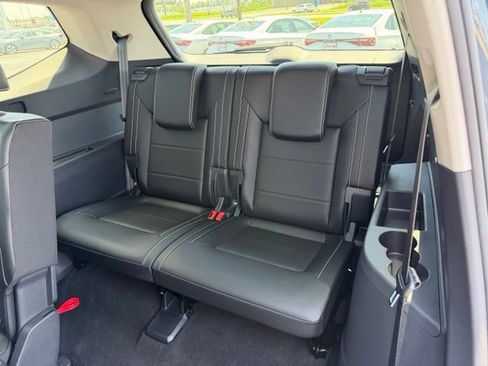 Used 2023 Volkswagen Atlas SE AWD/4WD image 15