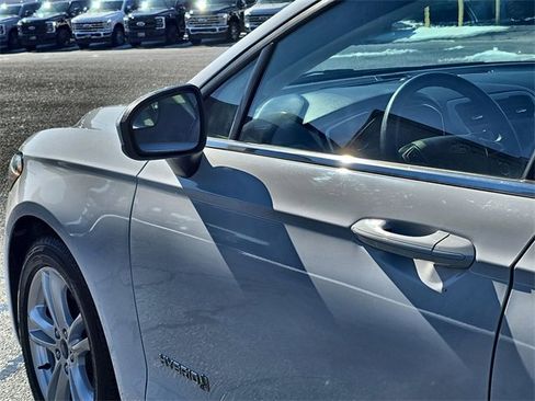 Used 2018 Ford Fusion S image 11