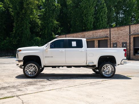 Used 2021 Chevrolet Silverado 2500 LT w/ Z71 Off-Road Package AWD/4WD image 4