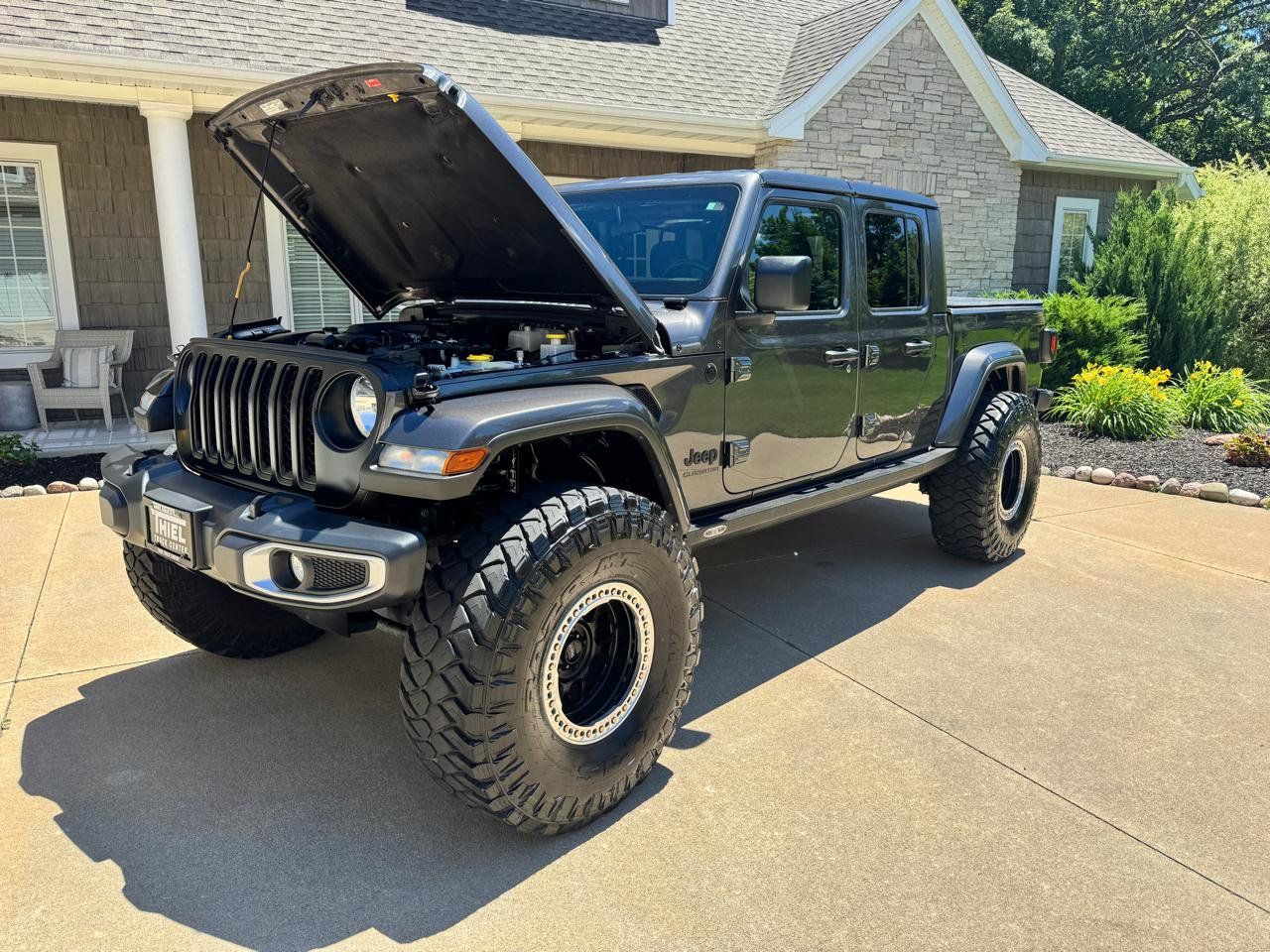 Used 2021 Jeep Gladiator Sport AWD/4WD image 24