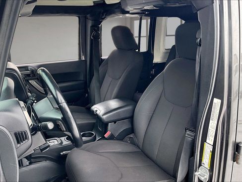 Used 2014 Jeep Wrangler Unlimited Sport w/ Quick Order Package 24S image 24