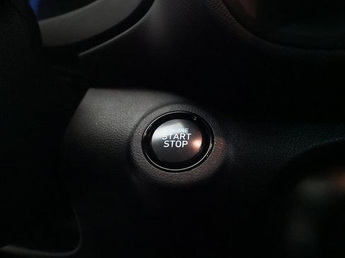 Used 2023 Hyundai Venue Limited w/ Cargo Package image 30