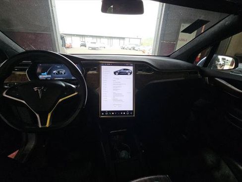 Used 2017 Tesla Model X 90D AWD/4WD image 9