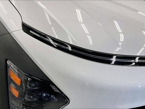 Used 2025 Hyundai Kona SEL FWD image 26