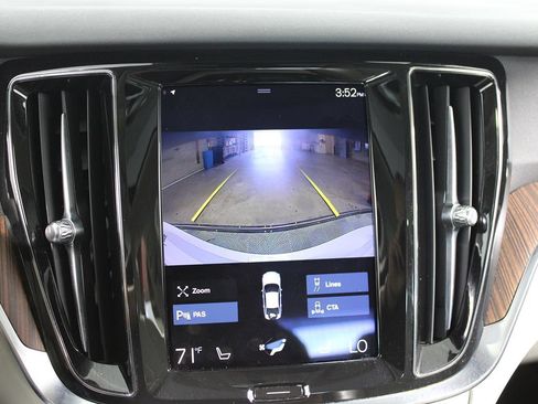 Used 2021 Volvo S60 T8 R-Design Expression AWD/4WD image 13