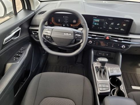 New 2026 Kia Sportage LX w/ LX Convenience Package FWD image 12