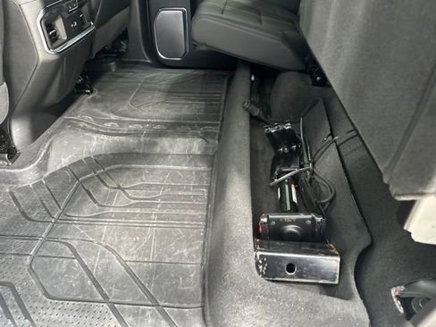 Used 2024 Chevrolet Silverado 2500 High Country w/ Technology Package image 9