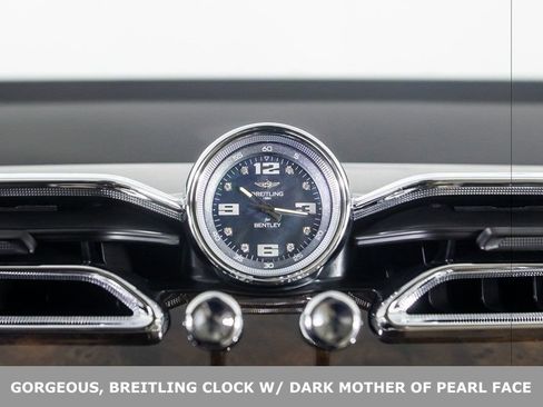 Used 2021 Bentley Bentayga image 40