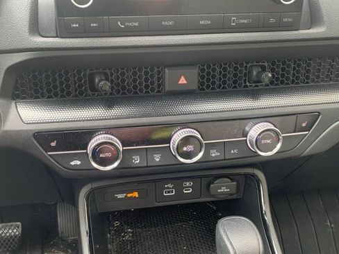 Used 2024 Honda CR-V EX image 14