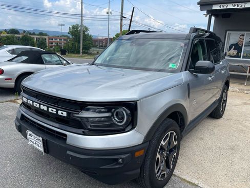 Used 2022 Ford Bronco Sport Outer Banks w/ Tech Package AWD/4WD image 1
