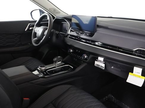 New 2026 Mitsubishi Outlander SEL image 34