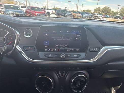 Used 2021 Chevrolet Blazer LT FWD image 16
