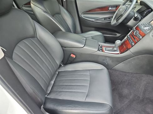 Used 2016 INFINITI QX50 AWD w/ Technology Package image 18