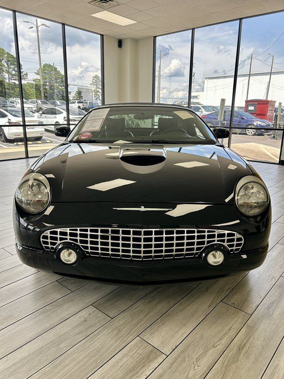 Used 2002 Ford Thunderbird RWD image 2