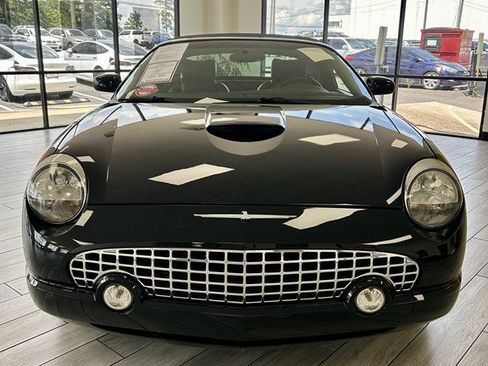 Used 2002 Ford Thunderbird RWD image 2