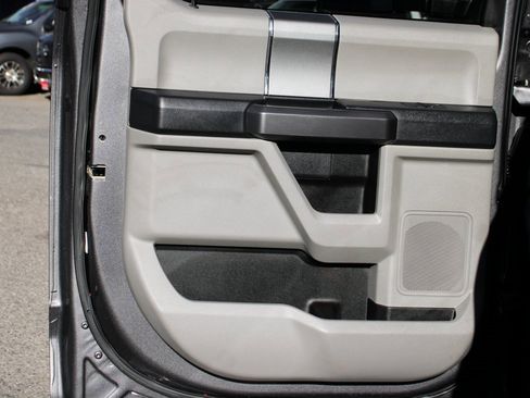 Used 2022 Ford F250 XLT w/ XLT Premium Package image 31