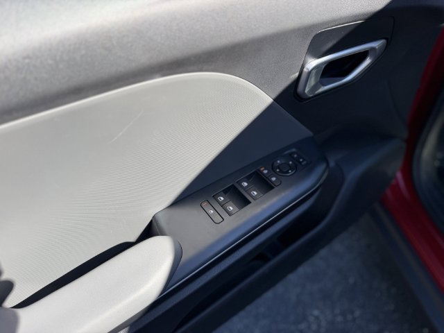 Certified 2025 Kia K4 FWD image 13