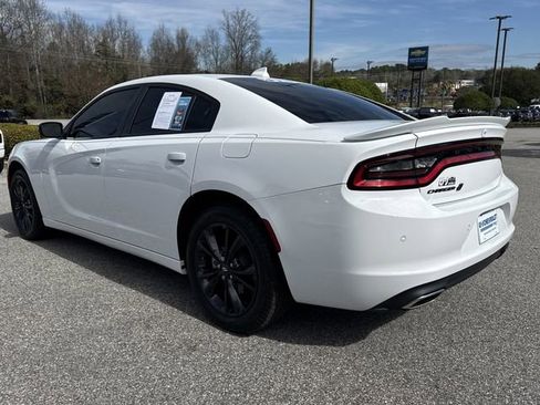 Used 2023 Dodge Charger SXT w/ Blacktop Package image 5