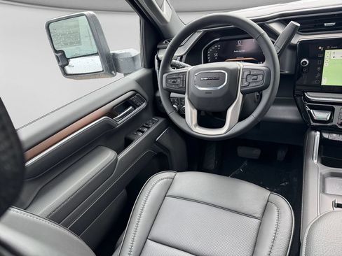 New 2026 GMC Sierra 3500 Denali w/ Denali Reserve Package AWD/4WD image 16