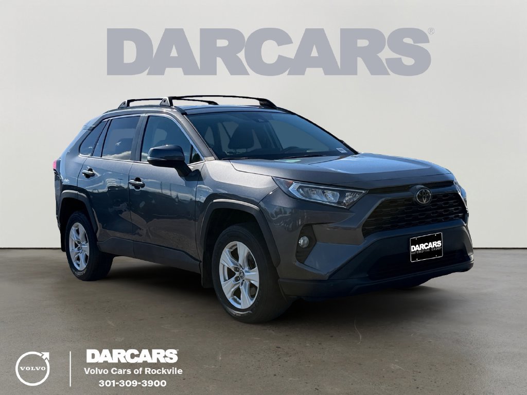 Used 2021 Toyota RAV4 XLE AWD/4WD image 1