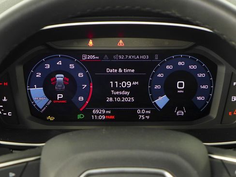 Used 2025 Audi Q3 2.0T Premium Plus w/ Premium Plus Package image 30