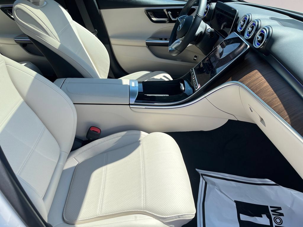 Certified 2026 Mercedes-Benz C 300 4MATIC Sedan image 14