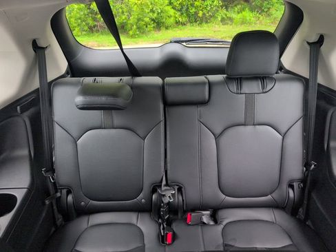 Used 2025 Honda Pilot EX-L image 34