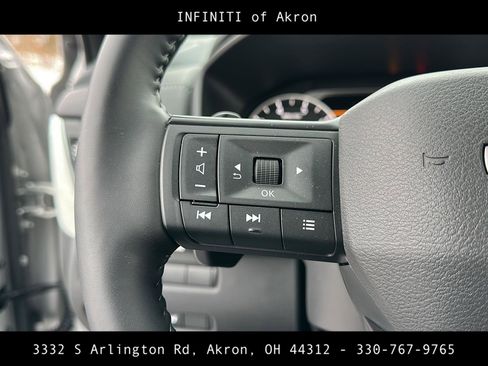 Used 2025 Nissan Rogue SV w/ SV Premium Package image 46