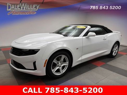 Used 2023 Chevrolet Camaro LT image 3