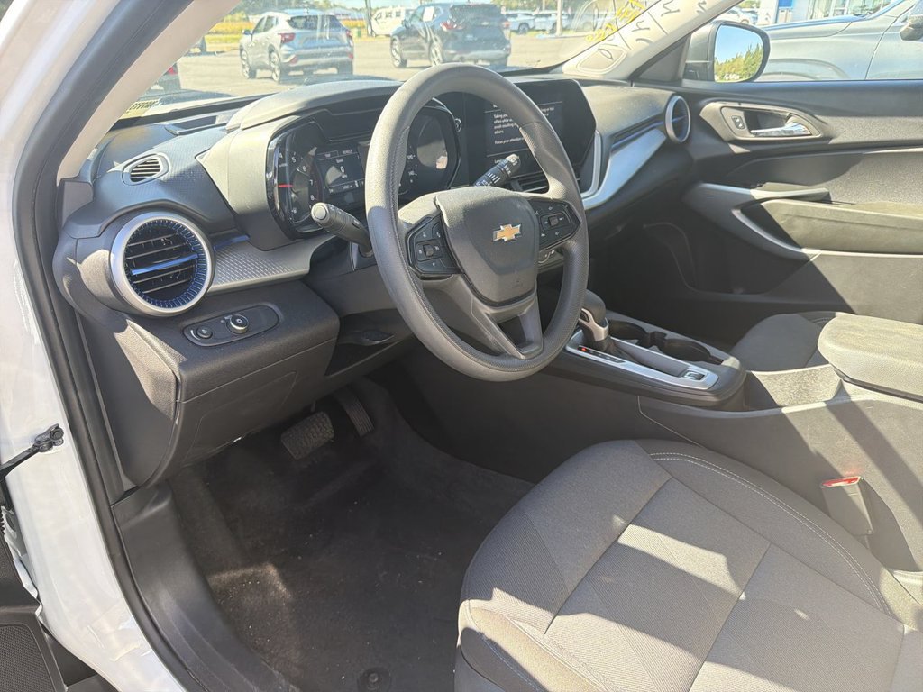 Certified 2026 Chevrolet Trax LS FWD image 10