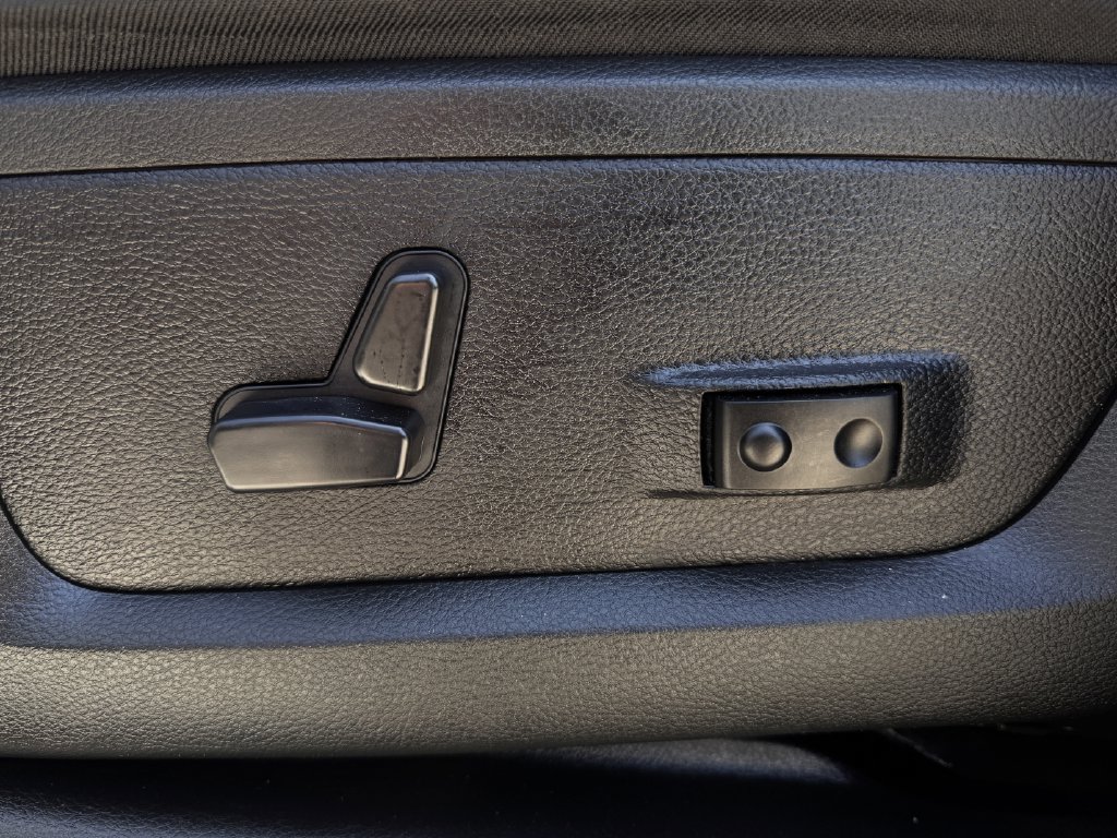 Used 2024 RAM 3500 Limited w/ Night Edition AWD/4WD image 28